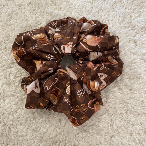 Hair Scrunchie Coffee Print. Multicolor . XL. Vacation, Casual, Travel, Fun - Picture 3 of 6